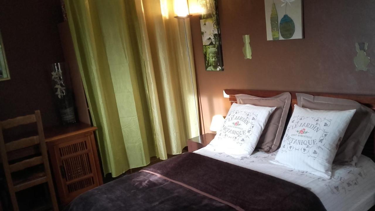 Table De Fred Hotel Le Plan-de-la-Tour ภายนอก รูปภาพ